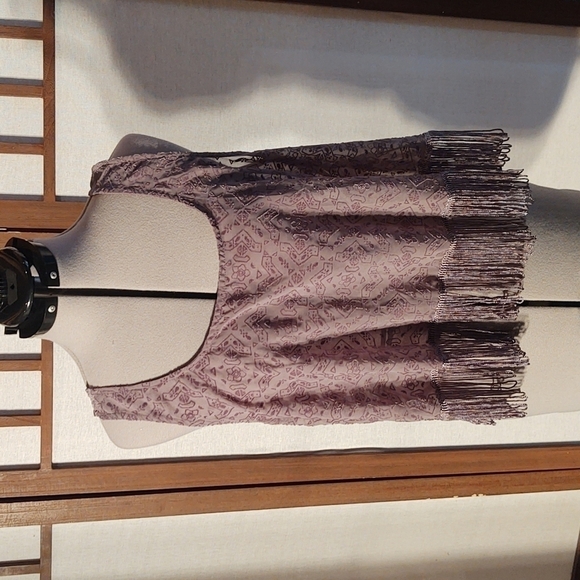 Hollister Sheer Velvet Pattern Gray Crop Top with Fringe Sz L - Picture 1 of 8